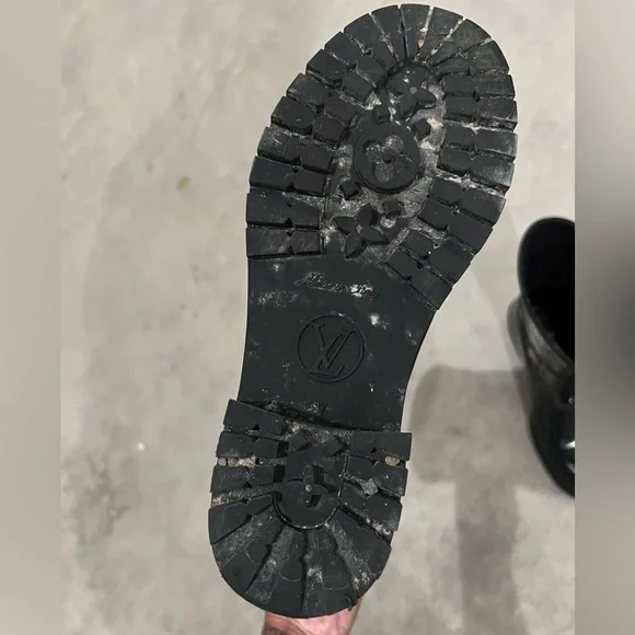 Louis Vuitton Glossy Black Rain Boots - Picture 6 of 7